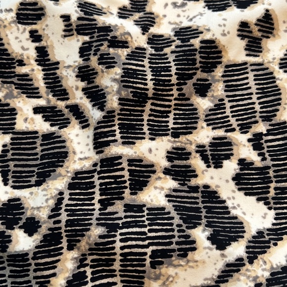 NWOT Amoressa Sierra Leone Gemini One Piece - Picture 9 of 16